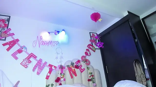 NaomiAsha online show from February 5, 2025, 2:26 pm
