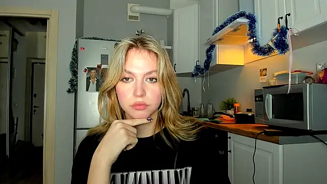 Snapshot of Niky__Jess chatting on January 13, 2025, 6:05 pm Niky Jess online show from January 13, 2025, 6:05 pm