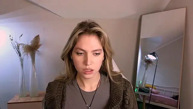 Snapshot of Niky__Jess chatting on January 21, 2025, 8:11 pm Niky Jess online show from January 21, 2025, 8:11 pm