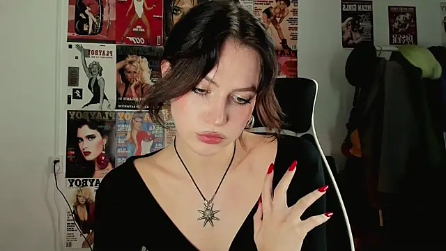 Snapshot of Niky__Jess chatting on December 1, 2025, 5:07 pm Niky Jess online show from December 1, 2025, 5:07 pm