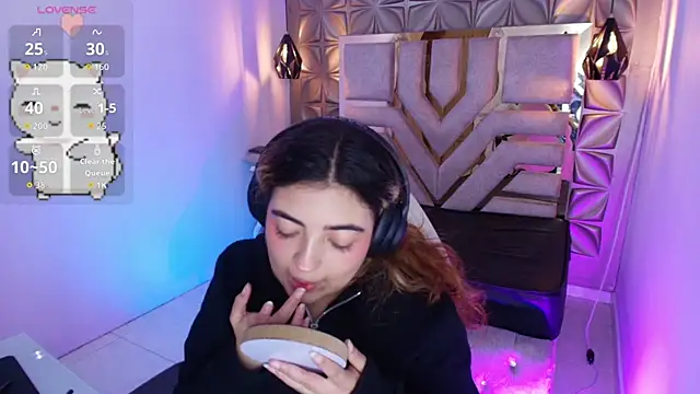 Snapshot of meraki_fraise chatting on September 28, 2025, 6:57 pm meraki fraise online show from September 28, 2025, 6:57 pm