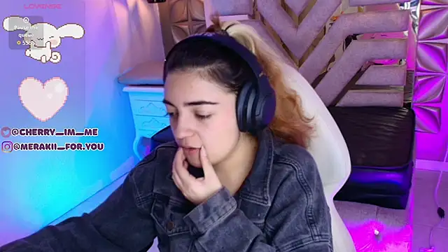 meraki fraise online show from November 22, 2025, 7:02 pm