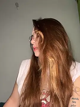 Snapshot of NatyOlson chatting on October 5, 2025, 1:59 am NatyOlson online show from October 5, 2025, 1:59 am