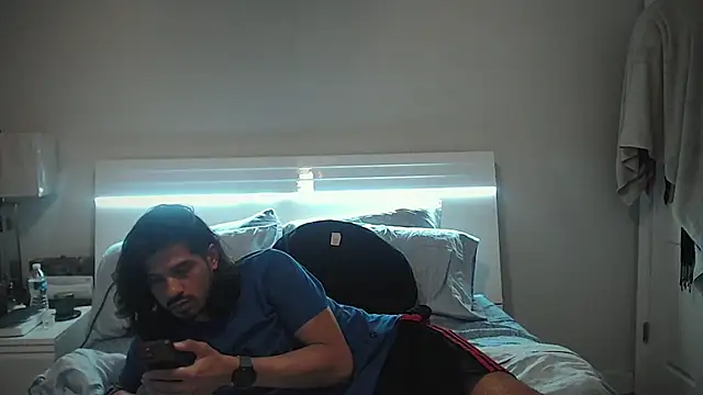 Snapshot of farid_089 chatting on January 11, 2025, 8:43 am farid 089 online show from January 11, 2025, 8:43 am