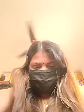 Hotmilfxox online show from January 1, 2025, 2:41 am