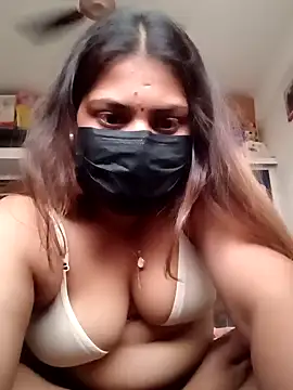 Hotmilfxox online show from January 24, 2025, 12:31 pm