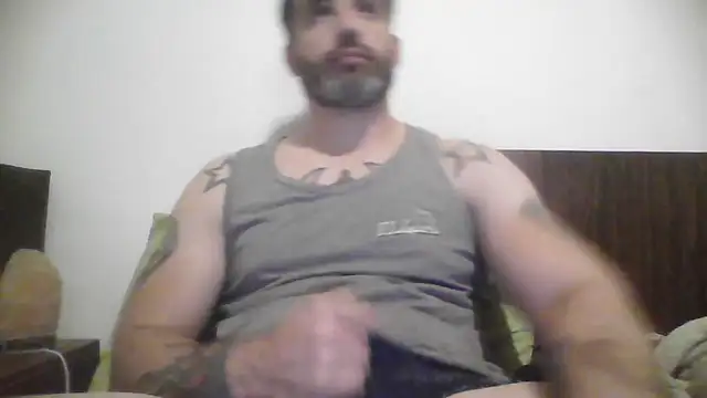 Snapshot of ozzypsico13 chatting on October 24, 2025, 2:19 am ozzypsico13 online show from October 24, 2025, 2:19 am