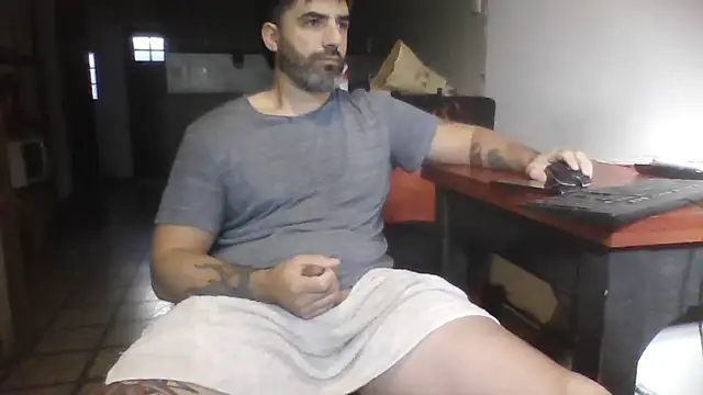 Snapshot of ozzypsico13 chatting on November 5, 2025, 11:21 am ozzypsico13 online show from November 5, 2025, 11:21 am