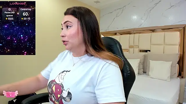 dulce santamaria online show from December 31, 2024, 3:23 am