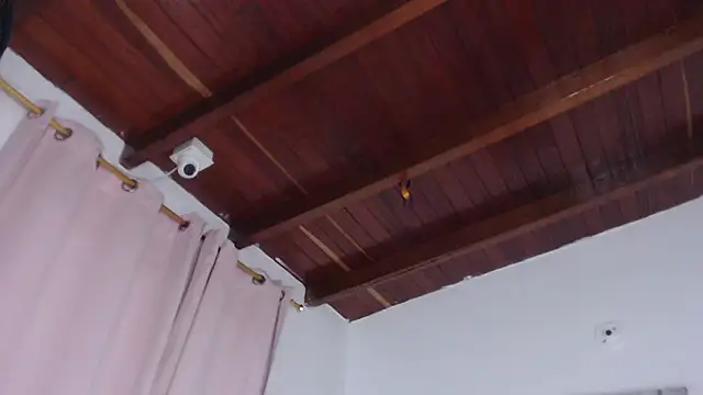 Amara Red online show from October 21, 2025, 11:22 am