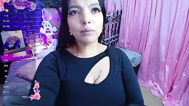 Snapshot of loren_tits24 chatting on October 9, 2025, 10:19 pm loren tits24 online show from October 9, 2025, 10:19 pm