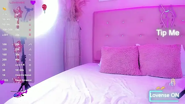 EIMY BRIGHT online show from September 9, 2025, 3:22 pm