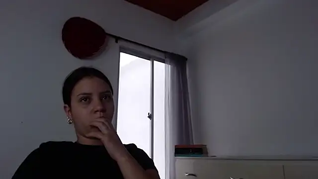 melody  bleir online show from April 9, 2026, 5:07 pm