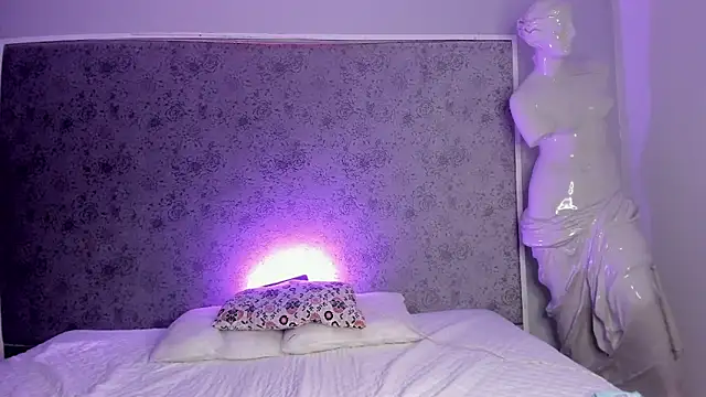 Snapshot of Ari_sunshine_ chatting on September 24, 2025, 4:27 am Ari sunshine online show from September 24, 2025, 4:27 am