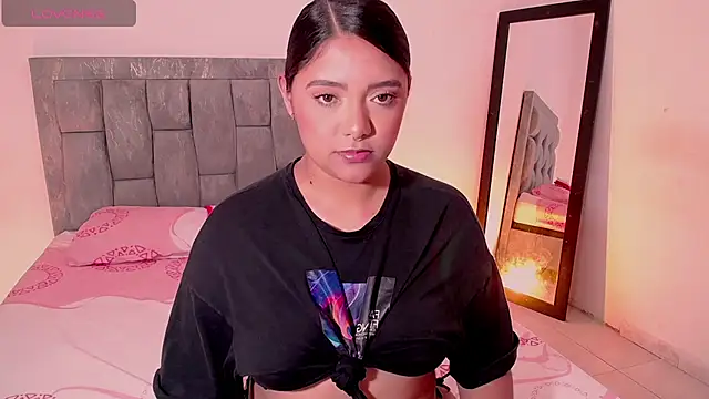 DIANEE 01 online show from March 5, 2026, 1:34 am