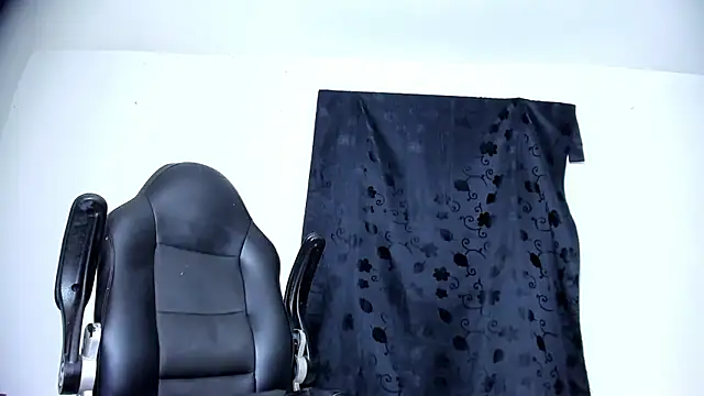 Snapshot of brant_garciabbc chatting on January 28, 2025, 3:46 pm brant garciabbc online show from January 28, 2025, 3:46 pm