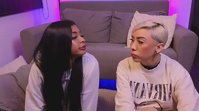 Snapshot of jane_hart_ chatting on December 21, 2024, 7:03 am jane hart online show from December 21, 2024, 7:03 am