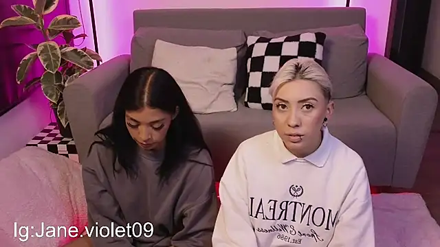 Snapshot of jane_hart_ chatting on October 19, 2025, 11:38 pm jane hart online show from October 19, 2025, 11:38 pm