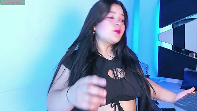 Snapshot of SamanthaFerrer_ chatting on January 13, 2025, 9:09 pm SamanthaFerrer online show from January 13, 2025, 9:09 pm