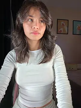 Adriennesexxx online show from February 21, 2026, 10:44 pm