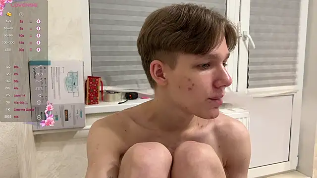 gay boyss online show from January 25, 2025, 8:42 pm