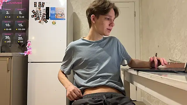 gay boyss online show from February 27, 2025, 5:26 pm