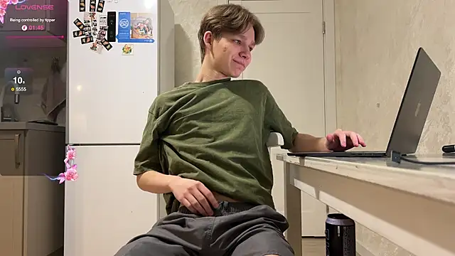 gay boyss online show from March 1, 2025, 5:38 pm