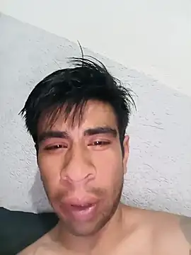 Snapshot of Cuessy chatting on November 1, 2025, 7:21 am Cuessy online show from November 1, 2025, 7:21 am