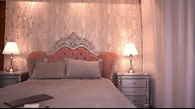 AngelineConnor online show from September 17, 2025, 10:11 pm