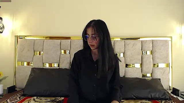 ling ling24 online show from January 28, 2025, 3:15 am