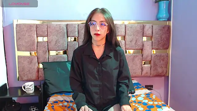 ling ling24 online show from March 5, 2025, 2:36 am