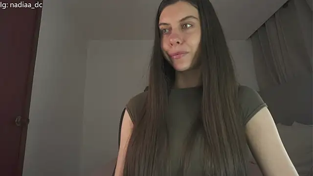 Snapshot of Nadiaa_ chatting on June 10, 2026, 3:29 am Nadiaa online show from June 10, 2026, 3:29 am