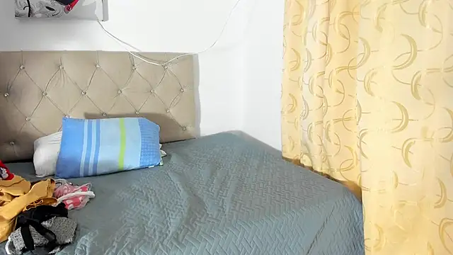 Vahiolet smith online show from September 30, 2025, 3:00 am