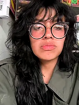 Snapshot of Fun_Everywhere chatting on February 15, 2025, 8:43 pm Fun Everywhere online show from February 15, 2025, 8:43 pm