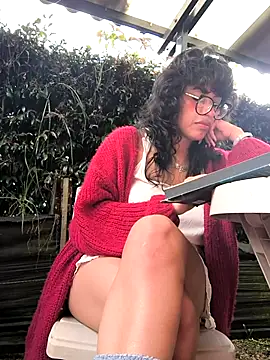 Snapshot of Fun_Everywhere chatting on September 10, 2025, 9:04 pm Fun Everywhere online show from September 10, 2025, 9:04 pm