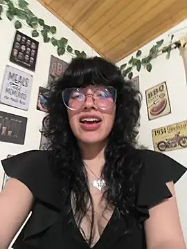 Snapshot of Fun_Everywhere chatting on November 19, 2025, 10:54 pm Fun Everywhere online show from November 19, 2025, 10:54 pm