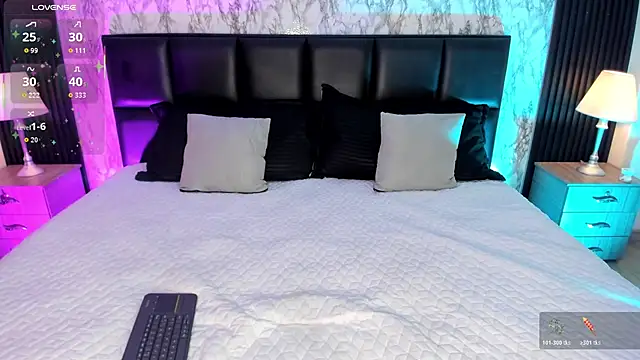 SpicyAmelia online show from November 12, 2025, 1:11 pm