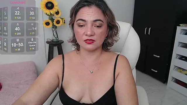 Ghada milf online show from December 15, 2024, 10:15 pm