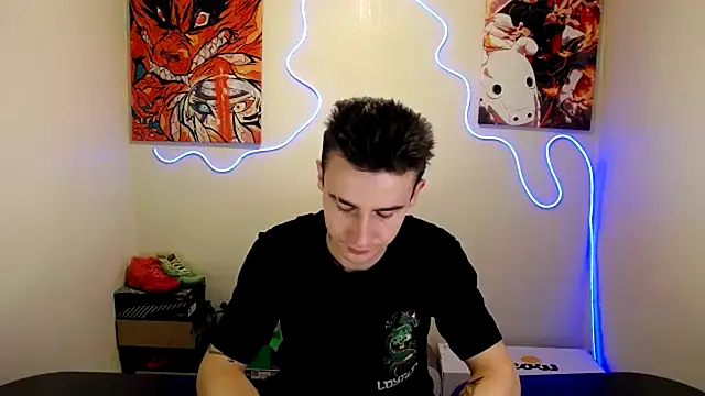 Snapshot of Mike_severi2 chatting on December 2, 2024, 11:56 am Mike severi2 online show from December 2, 2024, 11:56 am