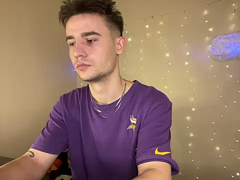 Snapshot of Mike_severi2 chatting on February 5, 2025, 6:24 am Mike severi2 online show from February 5, 2025, 6:24 am