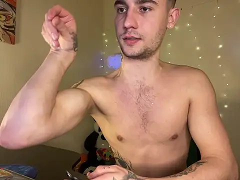 Snapshot of Mike_severi2 chatting on February 7, 2025, 11:56 am Mike severi2 online show from February 7, 2025, 11:56 am