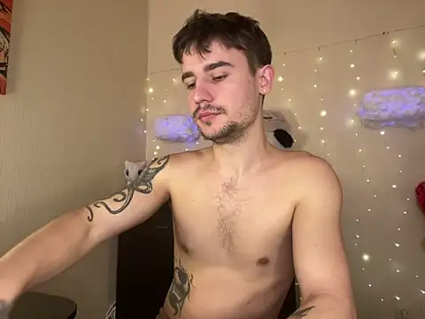 Snapshot of Mike_severi2 chatting on March 5, 2025, 7:38 am Mike severi2 online show from March 5, 2025, 7:38 am