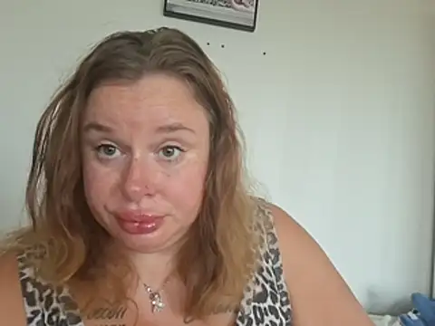 Snapshot of JohannasMishael chatting on July 18, 2026, 2:21 pm JohannasMishael online show from July 18, 2026, 2:21 pm