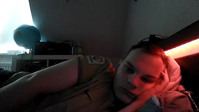 Snapshot of Nicolasjlhkjzl chatting on April 3, 2026, 12:47 pm Nicolasjlhkjzl online show from April 3, 2026, 12:47 pm