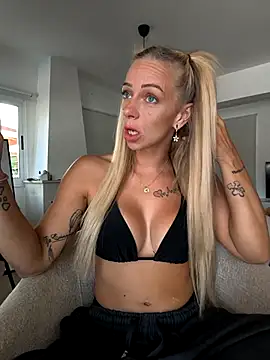 Lexa xoxo online show from May 10, 2026, 7:13 am