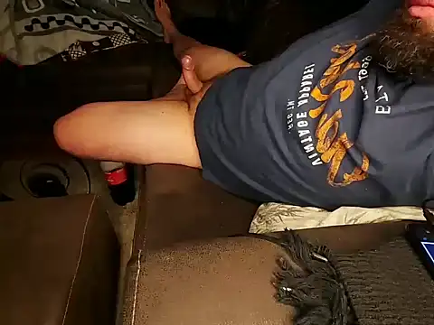 CuriousBear online show from November 9, 2025, 3:16 am