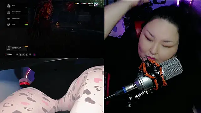 Snapshot of EmGreens chatting on February 11, 2025, 3:18 am EmGreens online show from February 11, 2025, 3:18 am