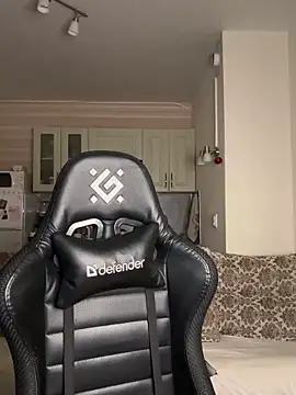 SkyBriii online show from October 25, 2025, 8:36 pm