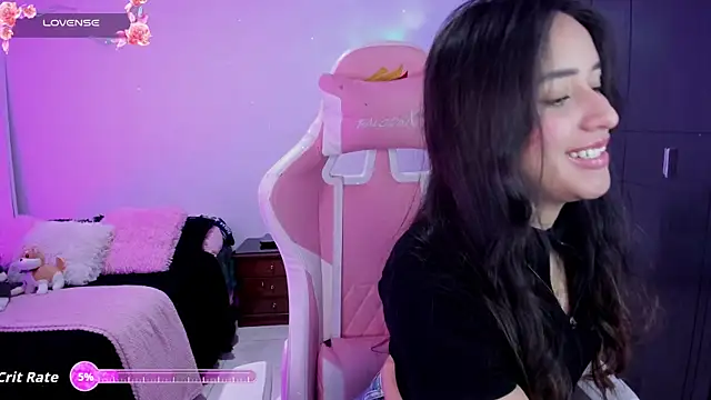 Snapshot of Tinylottie chatting on October 7, 2025, 1:19 pm Tinylottie online show from October 7, 2025, 1:19 pm