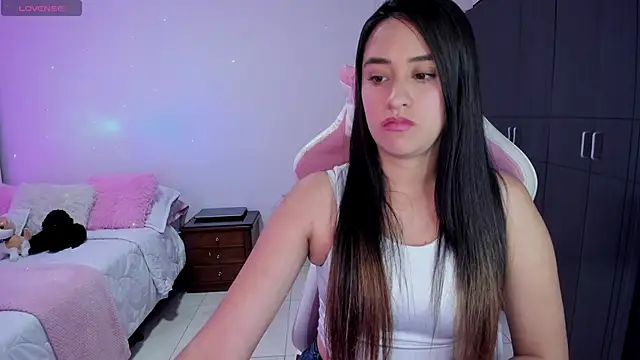 Snapshot of Tinylottie chatting on October 18, 2025, 11:05 pm Tinylottie online show from October 18, 2025, 11:05 pm